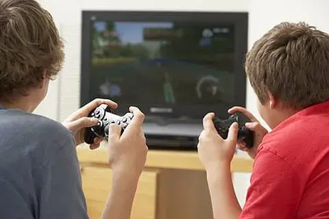 Develop fast motor skills in gaming